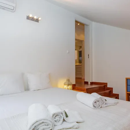 Marina Charming 3bdr Duplex By Lovelystay *