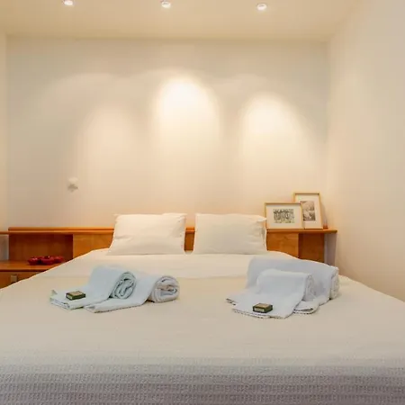 Marina Charming 3bdr Duplex By Lovelystay *